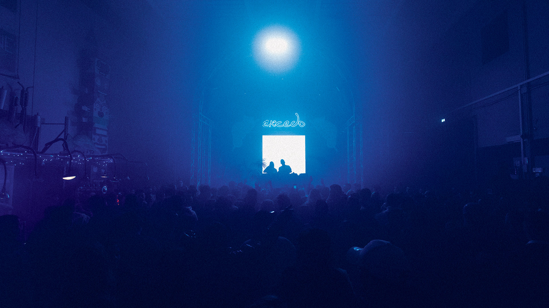 Excedo Experience: Download High Resolution Pictures